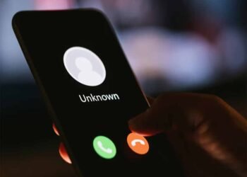 फालतू कॉल्स से परेशान? ये फोन सेटिंग बन सकती है आपकी राहत!