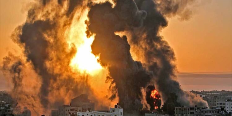 गाजा पर कब्जे के करीब इजरायल: हवाई हमले में हमास के बड़े कमांडर ढेर