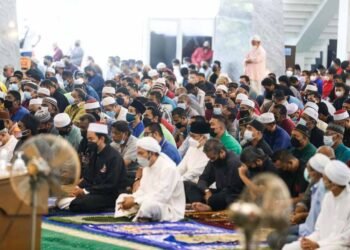 मलेशिया में जुमे की नमाज न पढ़ने पर जेल की सजा, जारी हुआ सख्त फरमान