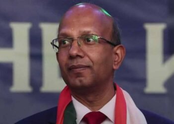 तेल खरीद में फायदा देखते भारत, US टैरिफ तनाव पर राजदूत का बयान