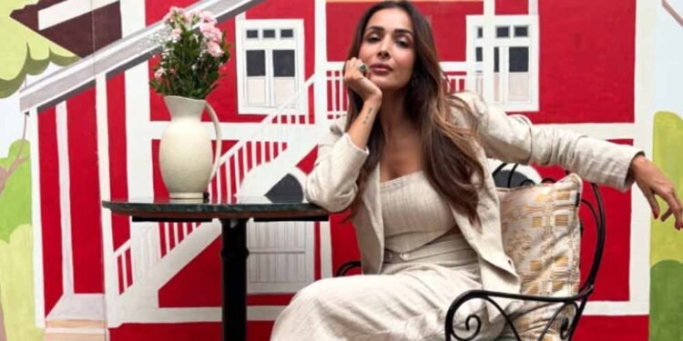 मलाइका का स्टाइलिश अंदाज तेजी से हो रहा वायरल