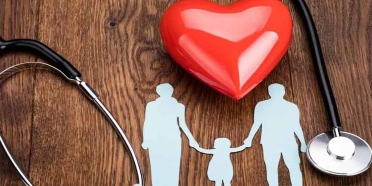 हेल्थ इंश्योरेंस पर सवाल: अस्पताल–कंपनियों की खींचतान में मरीज फंसे