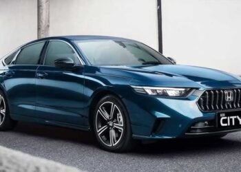 नए GST से इस कार की कीमत में भारी गिरावट, साथ में मिल रहा है ₹1.07 लाख का फेस्टिव डिस्काउंट