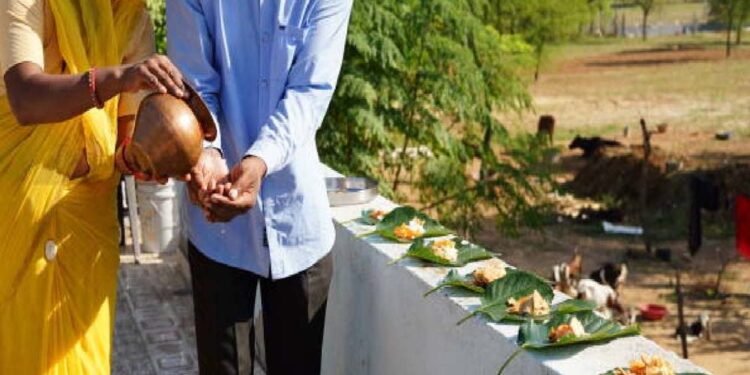 पितृपक्ष में ये चीजें न खरीदें, वरना लग सकता है पितृ दोष!