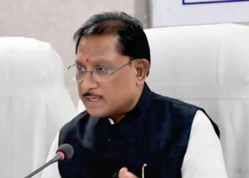 रायपुर : मुख्यमंत्री साय के निर्देश पर त्वरित अमल : बाढ़ पीड़ितों को राशन-ईलाज के साथ अब जरूरी दस्तावेज बनाने का काम भी शुरू