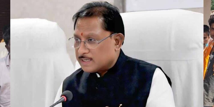 रायपुर : मुख्यमंत्री साय के निर्देश पर त्वरित अमल : बाढ़ पीड़ितों को राशन-ईलाज के साथ अब जरूरी दस्तावेज बनाने का काम भी शुरू