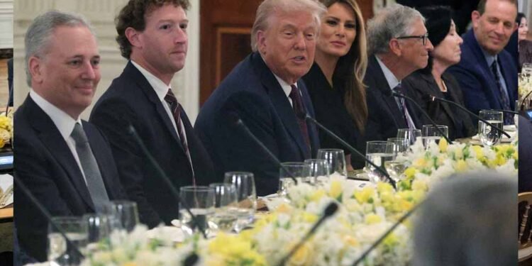 डिनर में ट्रंप ने टिम कुक से पूछा सवाल– भारत में iPhone, US में कितना निवेश?