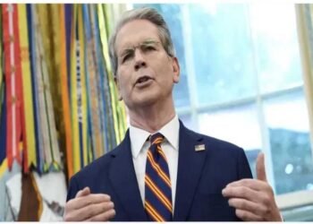 मुंह तोड़ दूंगा…’ ट्रंप की डिनर पार्टी में हंगामा, वित्त मंत्री बेसेंट और टॉप अफसर में भिड़ंत