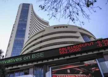 शेयर बाजार में अचानक भूचाल! कई शेयर गिरे, लेकिन अडानी ग्रुप ने दिखाया दम