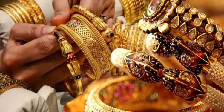 1964 से 2025 तक सोने की कीमत में भारी उछाल, 61 साल में 1.13 लाख रुपये का इजाफा