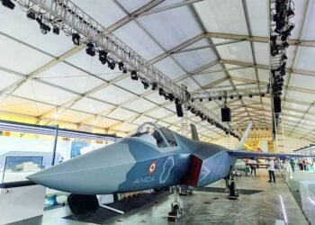 भारत तैयार: 5वीं पीढ़ी के लड़ाकू जेट बनाने के लिए 7 कंपनियों ने लगाई बोली