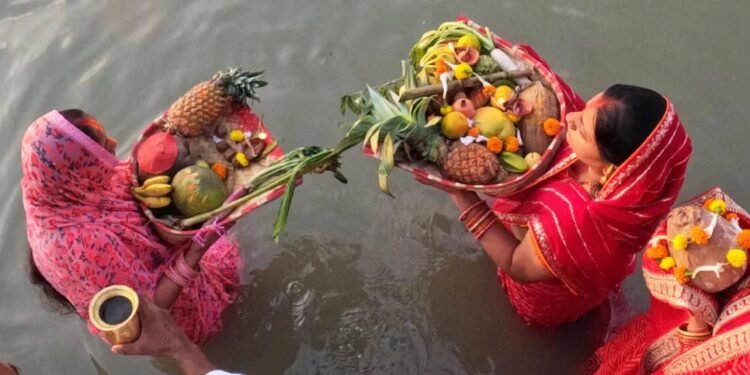 छठ पूजा पर बनेगा दुर्लभ योग, सूर्य देव की कृपा से पूरी होंगी सभी मनोकामनाएं