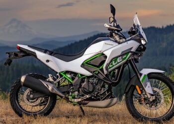 नई Kawasaki KLE500 ग्लोबल मार्केट में लॉन्च, स्टैंडर्ड और SE वेरिएंट के साथ डिजाइन और फीचर्स की जानकारी