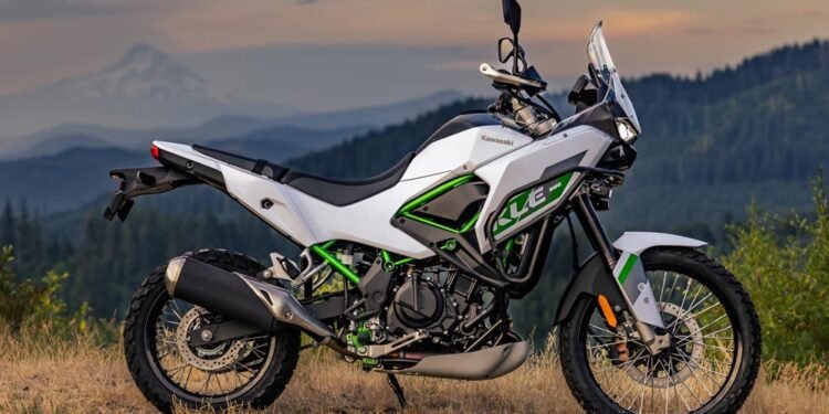नई Kawasaki KLE500 ग्लोबल मार्केट में लॉन्च, स्टैंडर्ड और SE वेरिएंट के साथ डिजाइन और फीचर्स की जानकारी