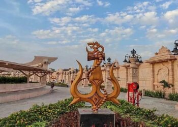 महाकाल मंदिर में VIP दर्शन पर लगेगी लाइव निगरानी, अब पता चलेगा कौन लाया खास मेहमान और कितने पहुंचे दर्शन