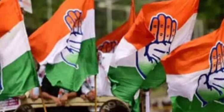 सरकारी मंच पर कुरान पाठ और कांग्रेस झंडा, भाजपा ने उठाए सवाल