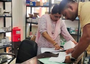 Gwalior में ड्रग्स का बड़ा Crackdown, कई दुकानों पर कार्रवाई, दो दुकानदारों को नोटिस