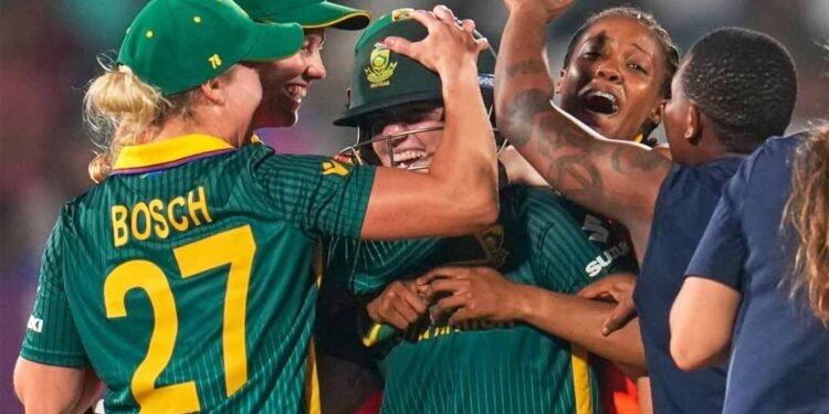 वुमेंस वर्ल्ड कप 2025: साउथ अफ्रीका की जीत की हैट्रिक पर नजर, बांग्लादेश करेगा धमाका!