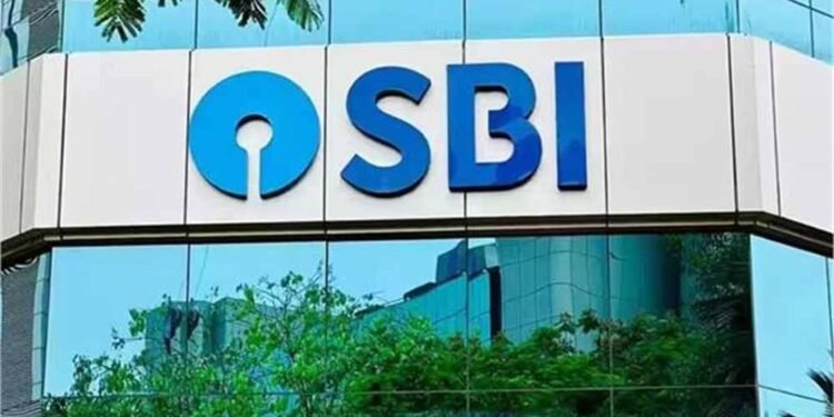 SBI कार्ड यूज़र्स के लिए चेतावनी: 1 नवंबर से नए नियम, बढ़ सकते हैं Extra चार्ज!