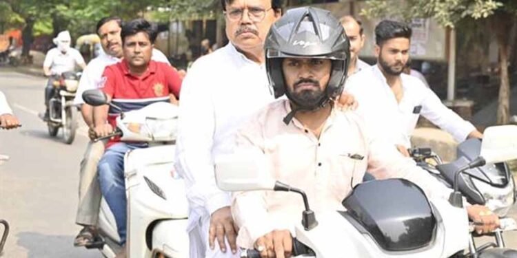 सीवर सफाई और कचरा संग्रहण के कार्य में लापरवाही न बरतें – ऊर्जा मंत्री तोमर