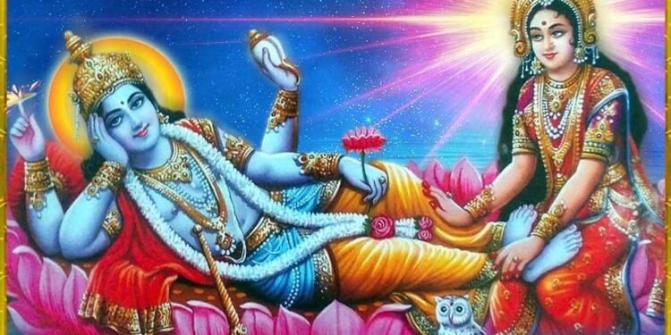 देव दीपावली पर भगवान विष्णु-लक्ष्मी की आरती से पाएं पूर्ण आशीर्वाद और मनोवांछित फल!