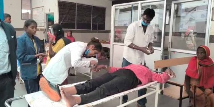 खेलकूद कार्यक्रम में जा रही छात्राओं से भरी ऑटो पलटी, 7 घायल