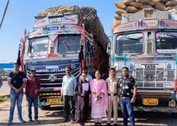 चिल्फी में दो ट्रकों से 647 क्विंटल अवैध धान जब्त, सीमावर्ती इलाकों में सख्त निगरानी