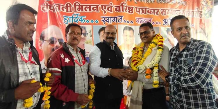 उज्जैन के पत्रकारों ने पत्रकारिता जगत के प्रेरणास्रोत