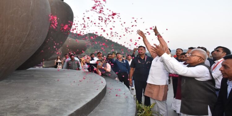 स्टेच्यू ऑफ युनिटी भारत की एकता का तीर्थ : राज्यपाल  पटेल
