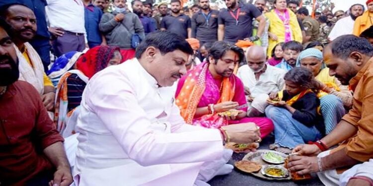 संस्कृति परम्परा और विरासत के संरक्षण का आह्वान कर रही सनातन हिन्दू एकता पदयात्रा : मुख्यमंत्री डॉ. यादव