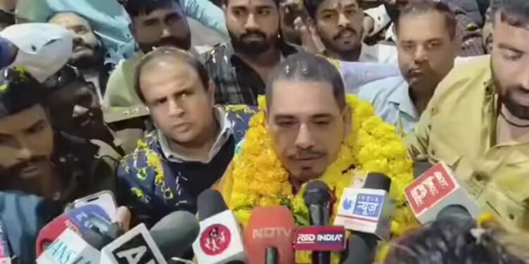 बिहार में हार के बाद रॉबर्ट वाड्रा का बयान: जनता नतीजों से खुश नहीं, दोबारा चुनाव हो