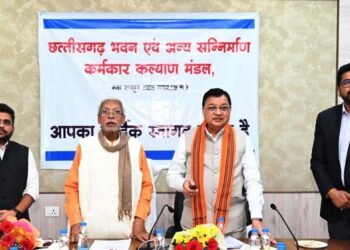 रायपुर : 73,868 निर्माण श्रमिकों को विभिन्न योजनाओं की राशि डी.बी.टी. से की गई वितरण