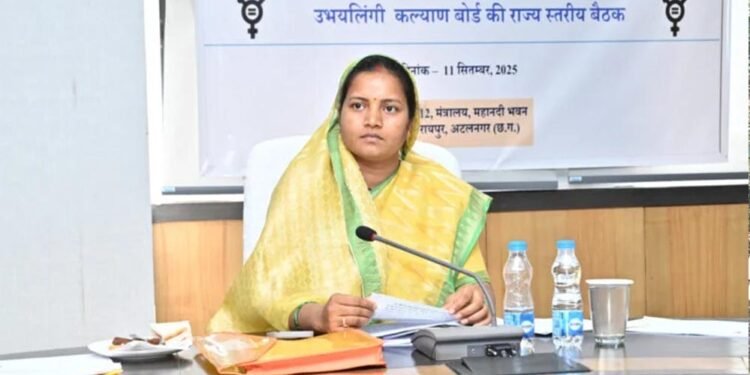 सूरजपुर में मीठा शक्ति आहार एवं पौष्टिक दलिया निर्माण संयंत्र शुरू, मंत्री श्रीमती लक्ष्मी राजवाड़े ने किया लोकार्पण