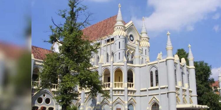 मध्यप्रदेश हाई कोर्ट का फैसला: पटरियों पर मौत के लिए रेलवे जिम्मेदार, मुआवजा अनिवार्य