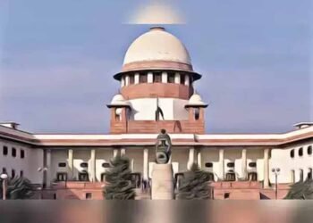 दिल्ली की जहरीली हवा पर सुप्रीम कोर्ट सख्त: CAQM और CPCB से मांगा जवाब