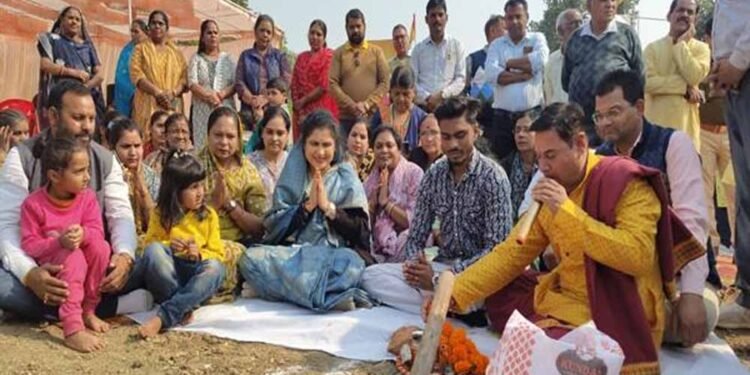 राज्यमंत्री श्रीमती गौर ने किया साढ़े 4 करोड़ के विकास कार्यों का भूमि-पूजन