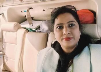 जबलपुर SIR: उत्कृष्ट कार्य पर बीएलओ को प्रशासन ने हेलीकॉप्टर सैर का दिया इनाम