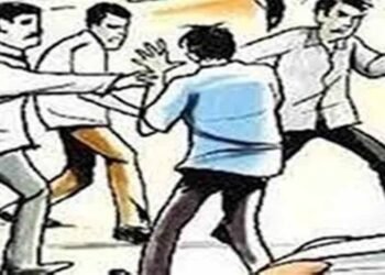 नरसिंहपुर में कानून का मखौल: पुलिस चौकी के भीतर युवक की पिटाई, 5 आरोपी घेरे में