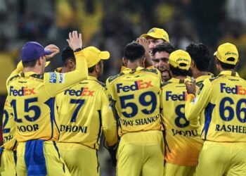 CSK के पास ऑक्शन में होंगे 30 करोड़! कई दिग्गज खिलाड़ियों पर चल सकती है गाज