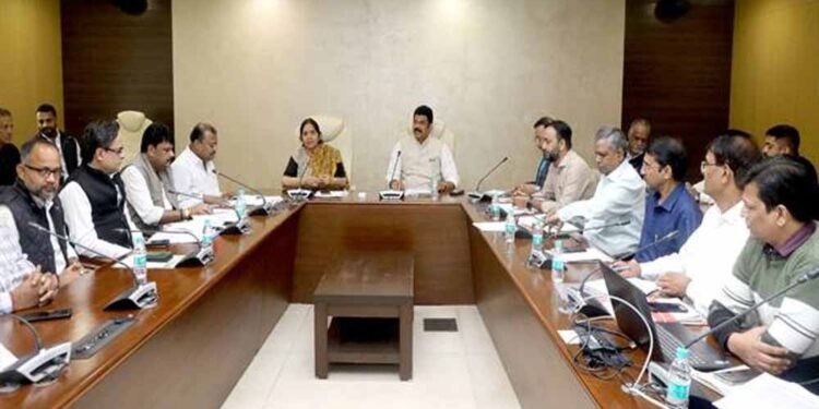 मिलिंग कार्य में गड़बड़ी बर्दाश्त नहीं की जायेगी : खाद्य मंत्री राजपूत