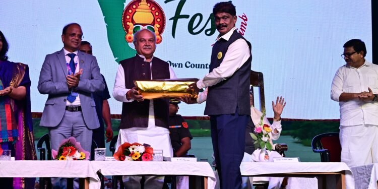 कर्तव्यनिष्ठा और रचनात्मकता के लिए मलयाली समाज की विशेष पहचान : तोमर