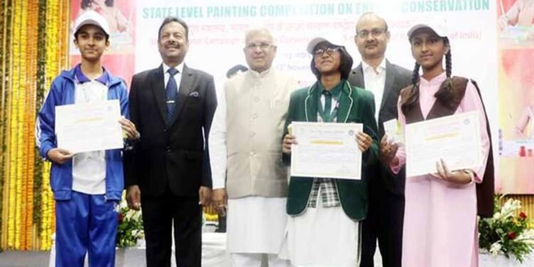 ऊर्जा संरक्षण का जन जागरण हर व्यक्ति की महती जिम्मेदारी- राज्यपाल पटेल