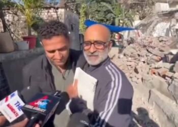 मुस्लिम पत्रकार का घर ढहा, हिंदू पड़ोसी ने बढ़ाया मदद का हाथ—प्लॉट गिफ्ट कर बनाया मिसाल