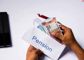 पेंशनरों के लिए बड़ी खुशखबरी: अब घर बैठे बनेगा ‘डिजिटल जीवन प्रमाण पत्र’, खर्च सिर्फ नाम मात्र का