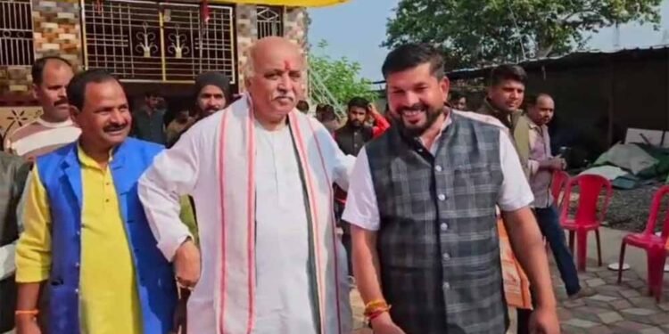 मंडला में प्रवीण तोगड़‍िया का बड़ा बयान: ‘हर हिंदू तीन बच्चे पैदा करे, तीसरे की फीस मैं दिलवाऊंगा’