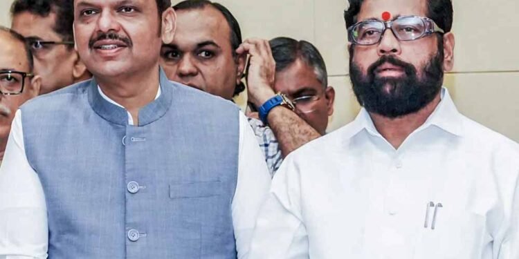 महाराष्ट्र में सियासी तूफ़ान थमा नहीं; समझौते के बाद भी BJP ने शिंदे गुट के तीन नेताओं को किया बाहर