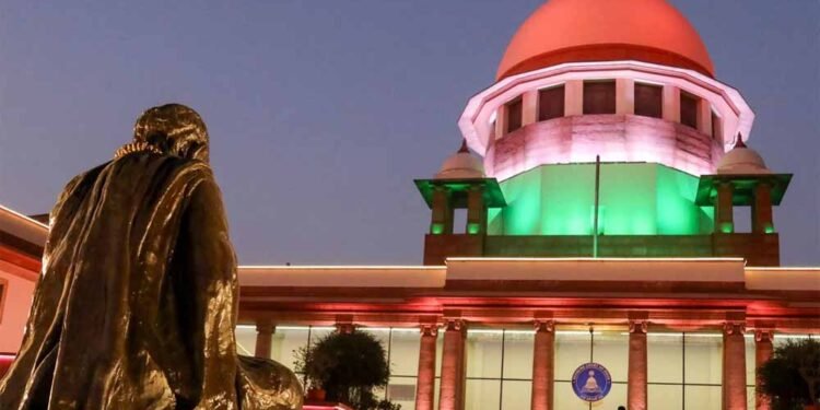 गवर्नर बनाम मीलॉर्ड: आखिर किस कागज़ पर भड़की नाराज़गी? पढ़िए पूरी कहानी