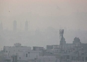 मध्य प्रदेश में कोल्ड वेव की चेतावनी, 5°C से नीचे जाएगा पारा; 9 जिलों में बदली स्कूल टाइमिंग