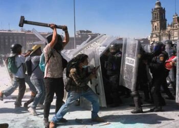 जेन-जी का देशभर में उबाल: विरोध प्रदर्शनों में पुलिस पर पथराव, कई इलाके तनावग्रस्त