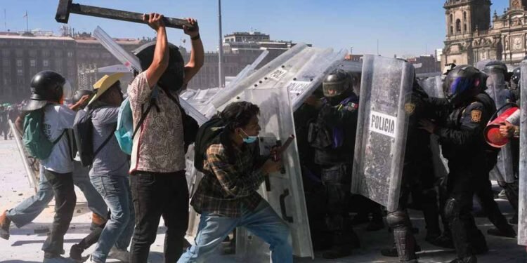 जेन-जी का देशभर में उबाल: विरोध प्रदर्शनों में पुलिस पर पथराव, कई इलाके तनावग्रस्त